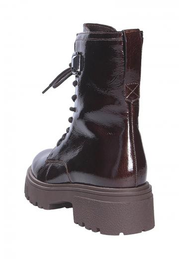 Ботинки на шнуровке