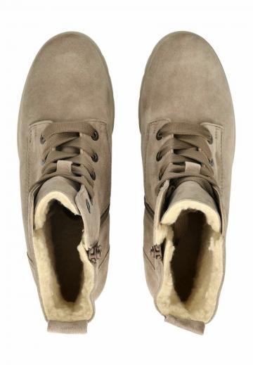 Ботинки на шнуровке