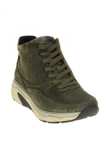 Ботинки на шнуровке