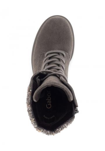 Ботинки на шнуровке