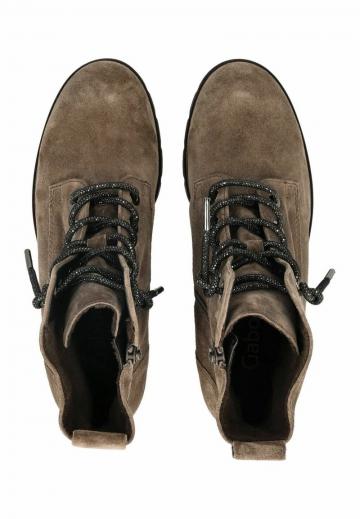 Ботинки на шнуровке