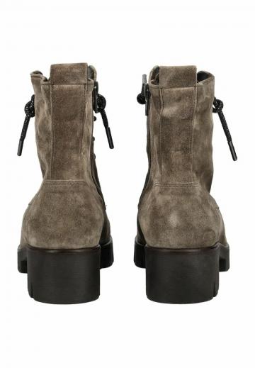 Ботинки на шнуровке