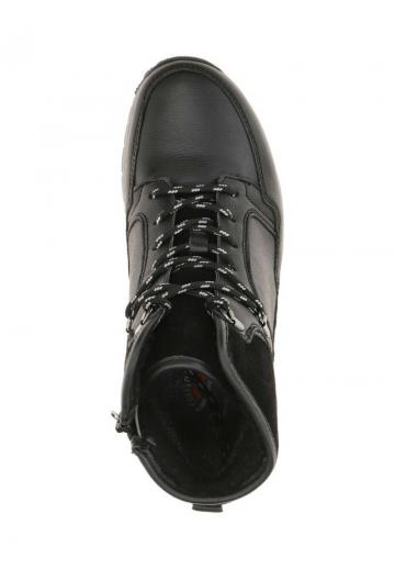 Ботинки на шнуровке