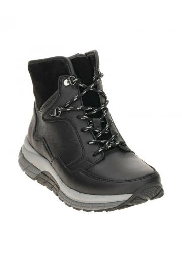 Ботинки на шнуровке