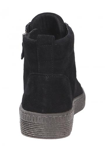 Ботинки на шнуровке