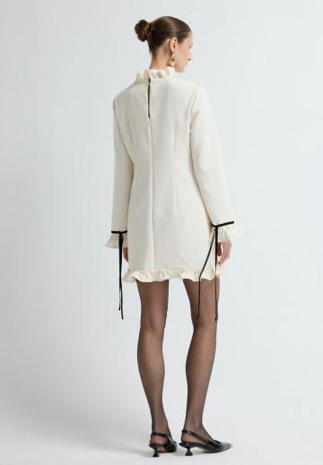 Короткое платье