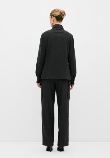 Куртка с накладнымит карманами