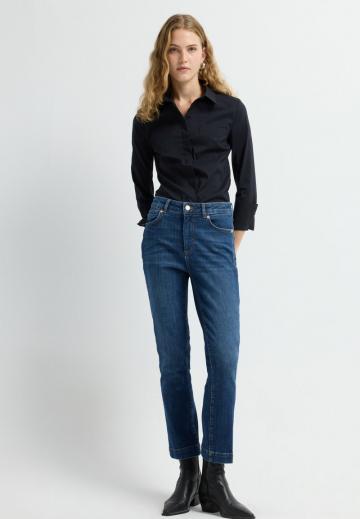 Короткие джинсы