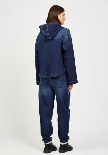 Джинсовая куртка