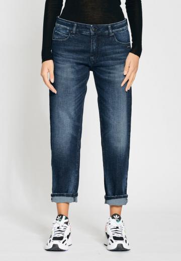 Короткие джинсы