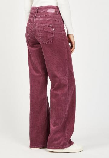 Свободные джинсы