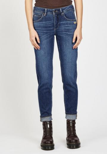 Короткие джинсы