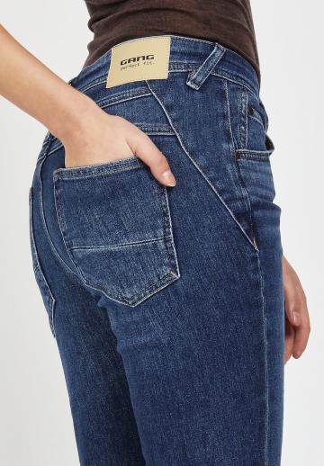 Короткие джинсы