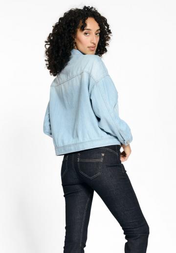 Джинсовая куртка