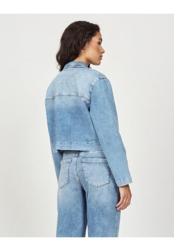 Джинсовая куртка