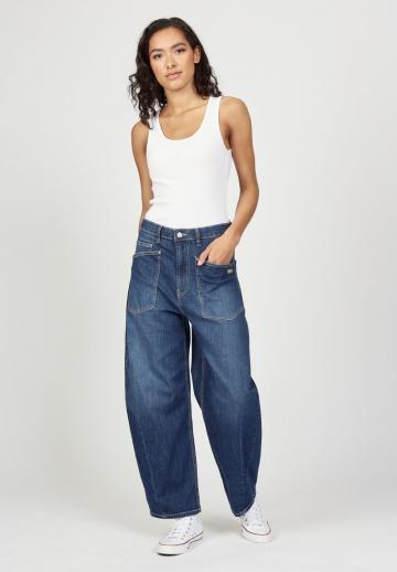 Свободные джинсы