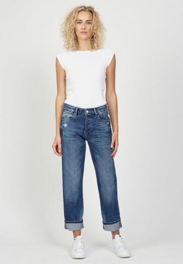 Короткие джинсы