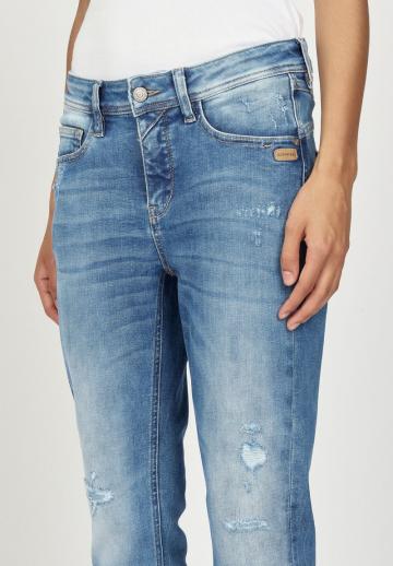 Джинсы