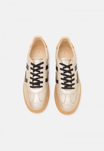 Гандбольные кроссовки