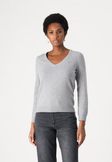 Пуловер с рукавом три четверти