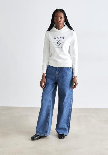 Пуловер с капюшоном