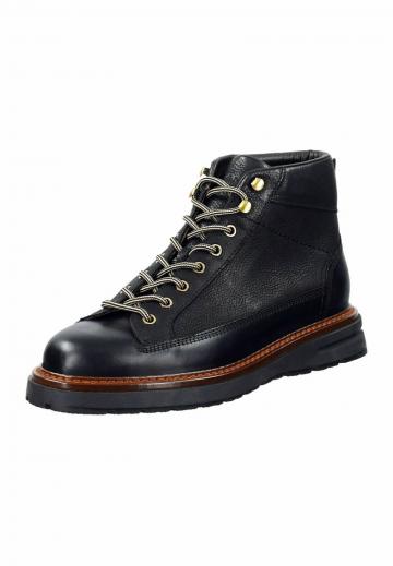 Ботинки на шнуровке