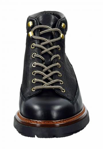 Ботинки на шнуровке