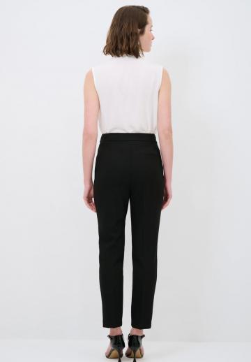 Узкие брюки