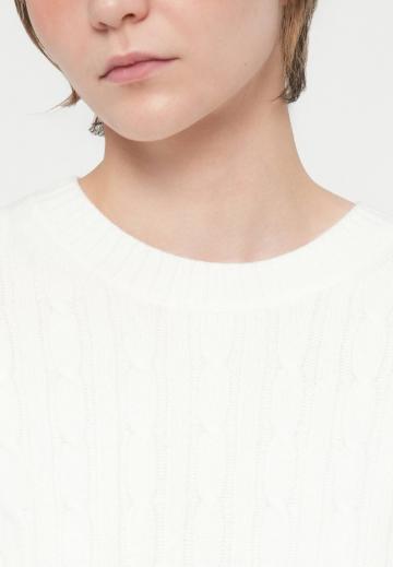 Вязаное платье