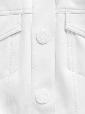 Короткая куртка