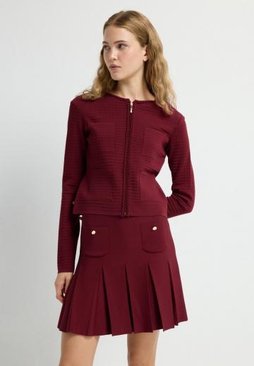 Короткий блейзер