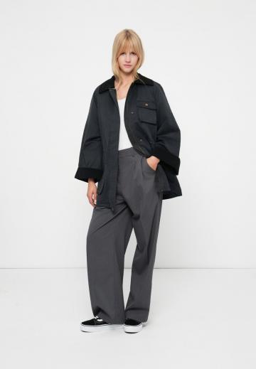 Короткое пальто