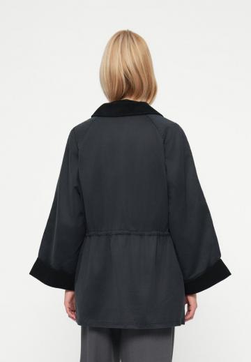 Короткое пальто