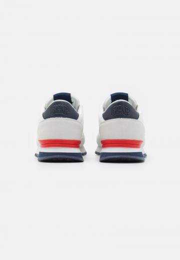 Гандбольные кроссовки