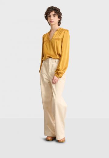 Атласная блузка