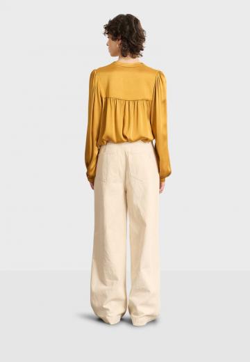 Атласная блузка