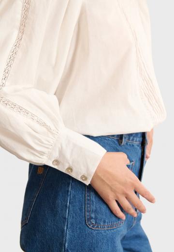 Кружевная блузка