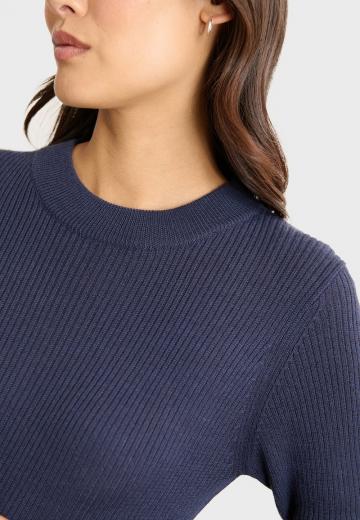 Вязаное платье