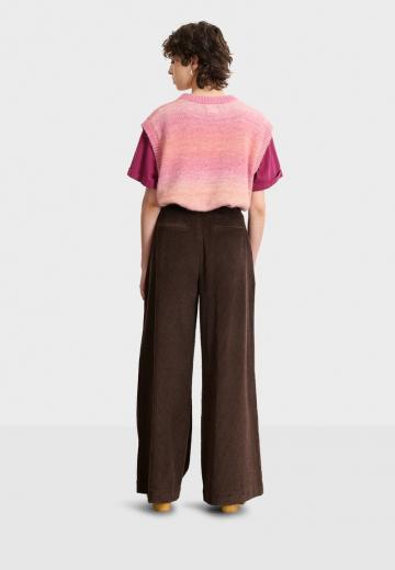 Пуловер без рукавов