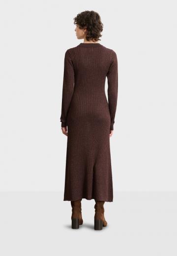 Вязаное платье