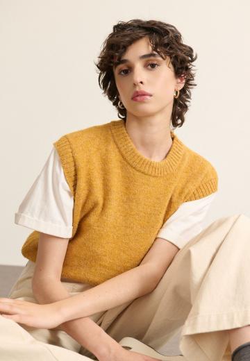 Пуловер без рукавов