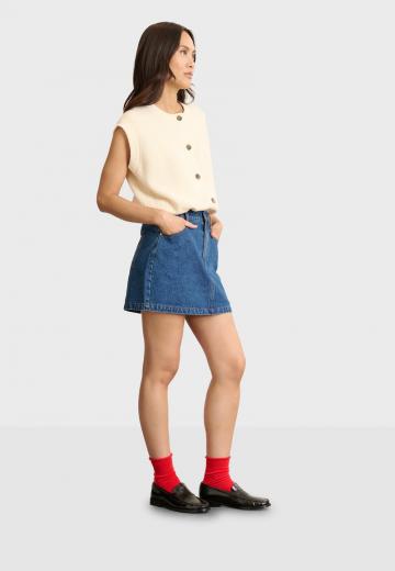 Вязаный жилет