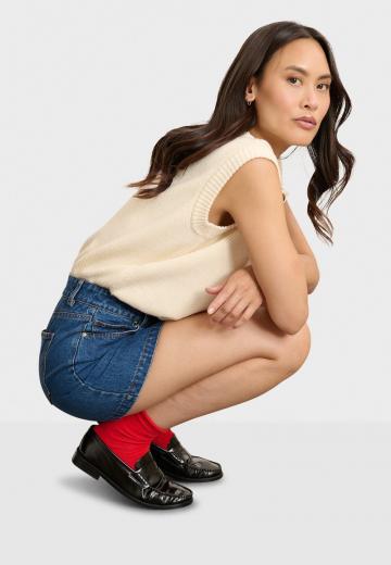 Вязаный жилет