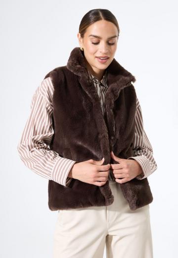 Пуховой жилет