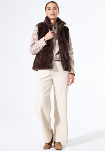 Пуховой жилет