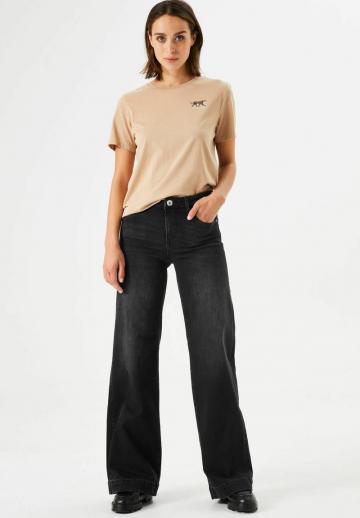 Клешеные джинсы