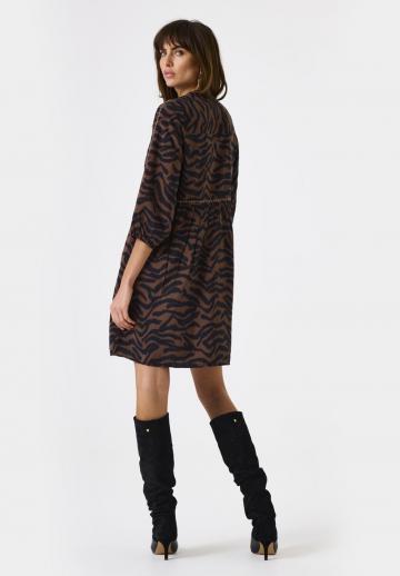 Короткое платье