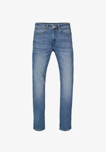 Узкие джинсы