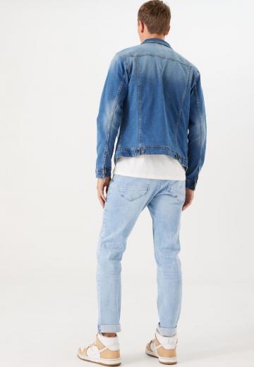 Джинсовая куртка