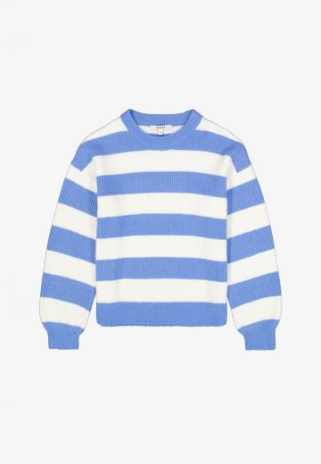 Пуловер в полоску